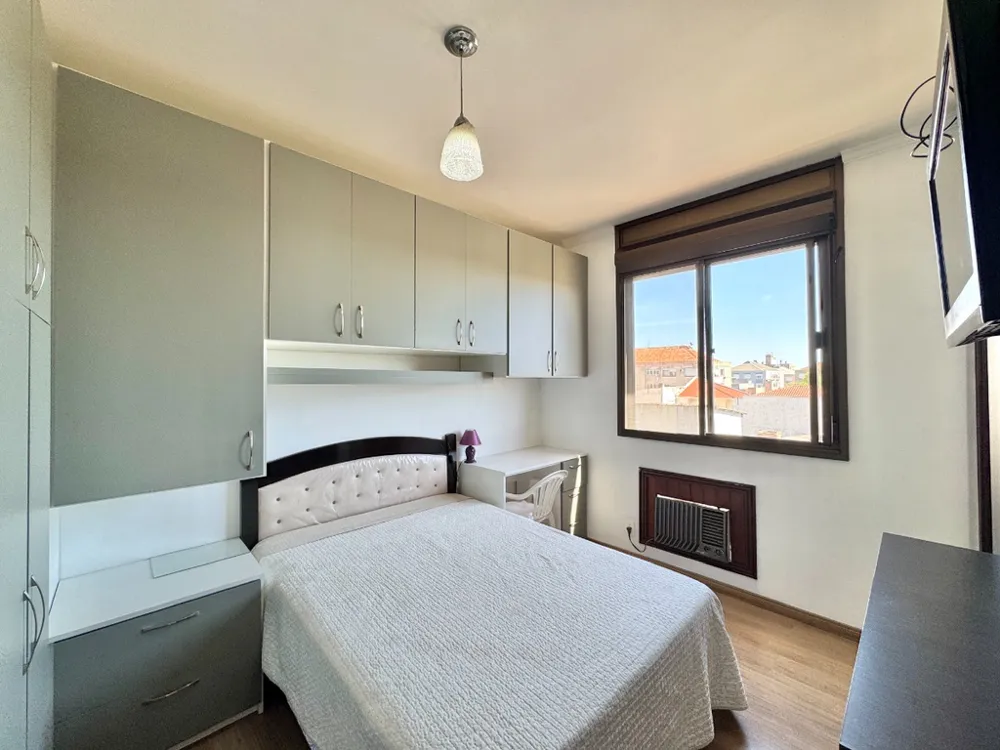 Apartamento para venda no bairro São Sebastião em Porto Alegre