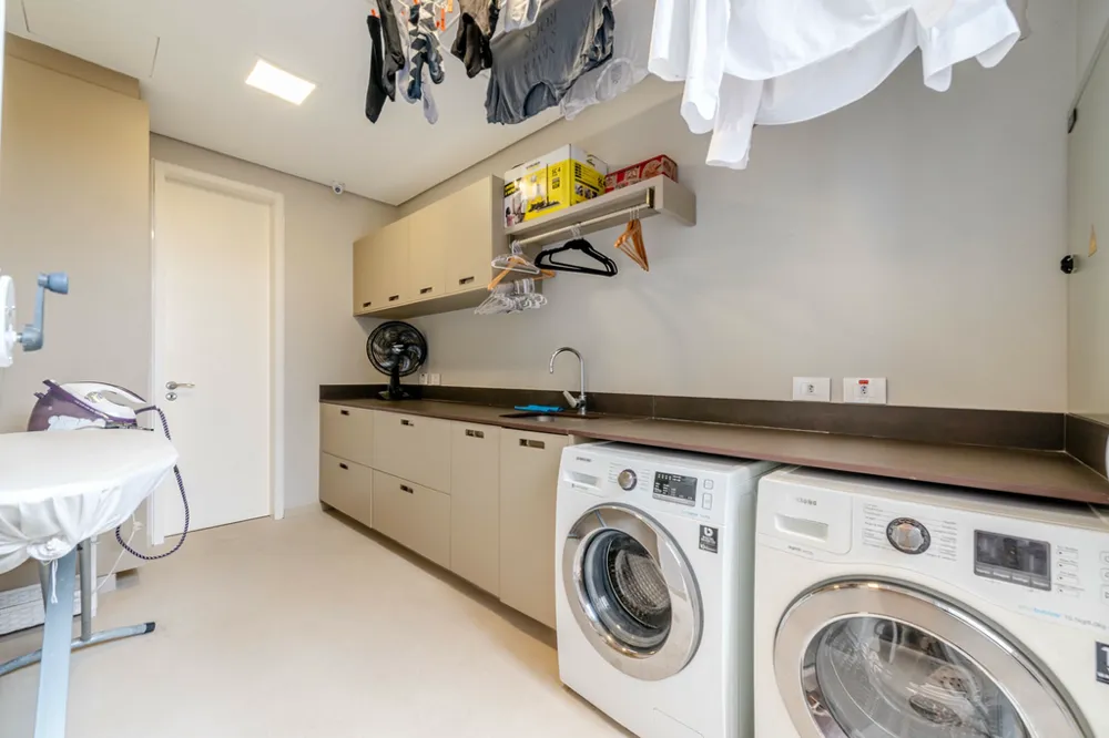 Apartamento para venda no bairro Três Figueiras em Porto Alegre