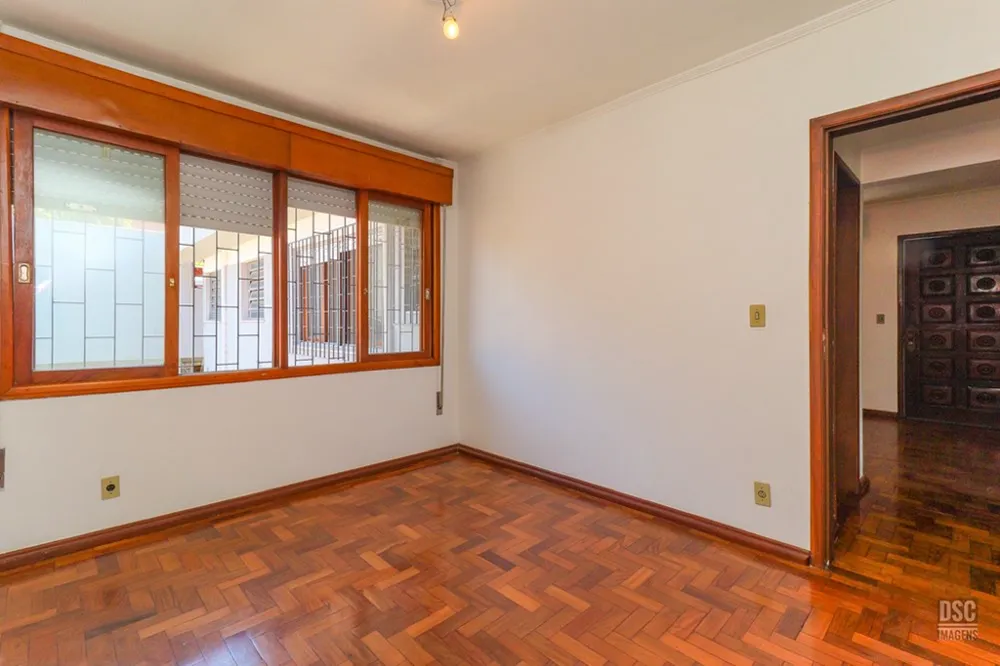 Casa para venda no bairro Vila Ipiranga em Porto Alegre