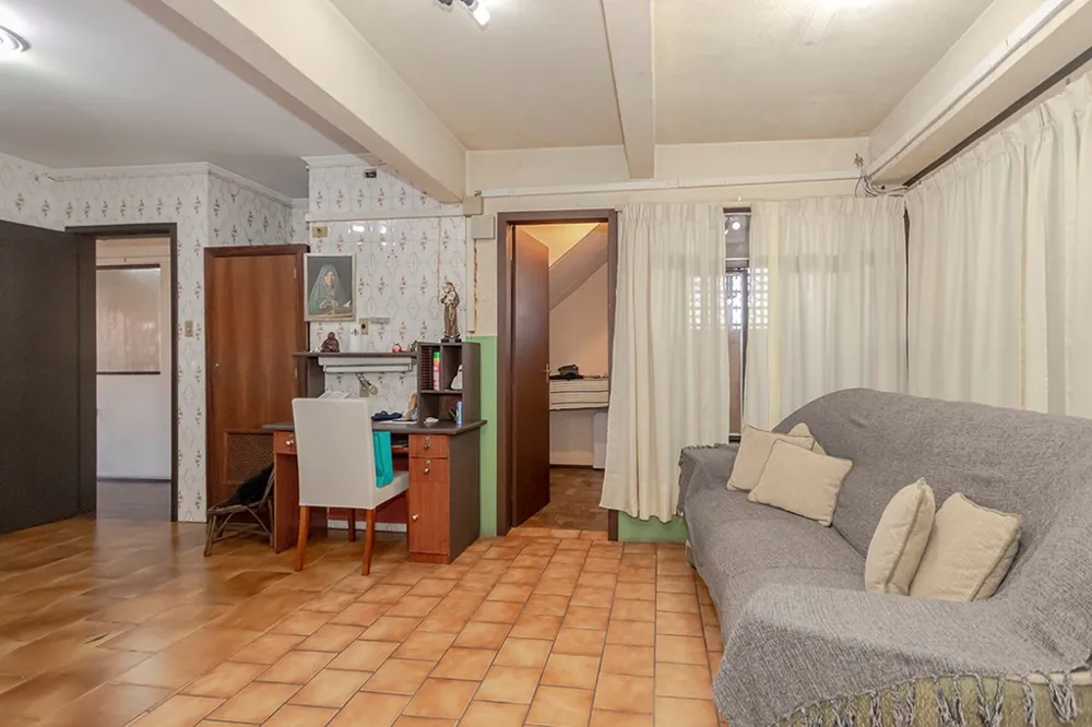 Casa para venda no bairro São Sebastião em Porto Alegre