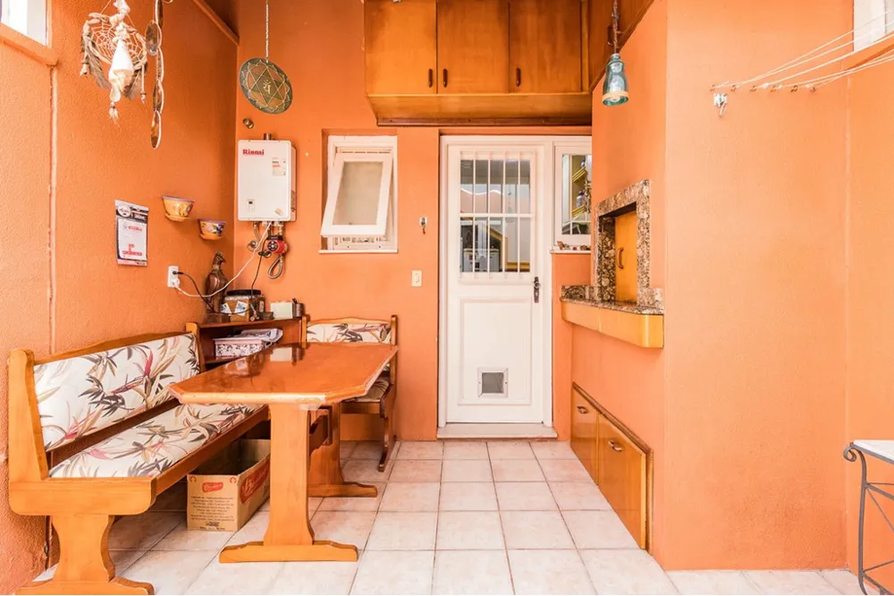 Casa em Condomínio para venda no bairro Teresópolis em Porto Alegre