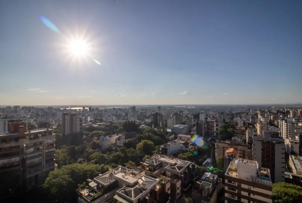 Triplex para venda no bairro Bela Vista em Porto Alegre