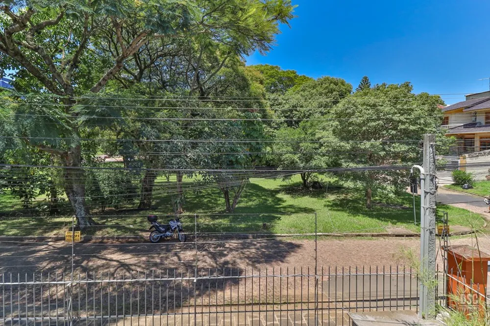 Casa para venda no bairro Vila Ipiranga em Porto Alegre