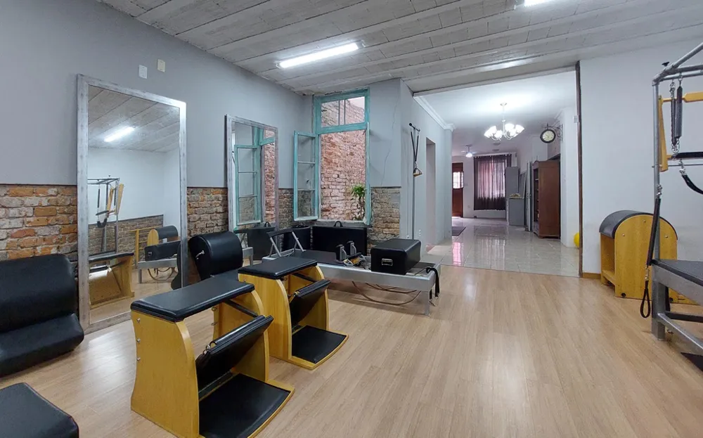 Casa para venda no bairro Floresta em Porto Alegre