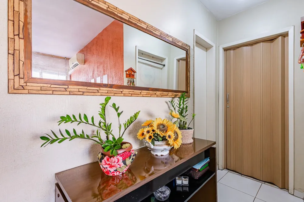 Apartamento para venda no bairro Vila Ipiranga em Porto Alegre