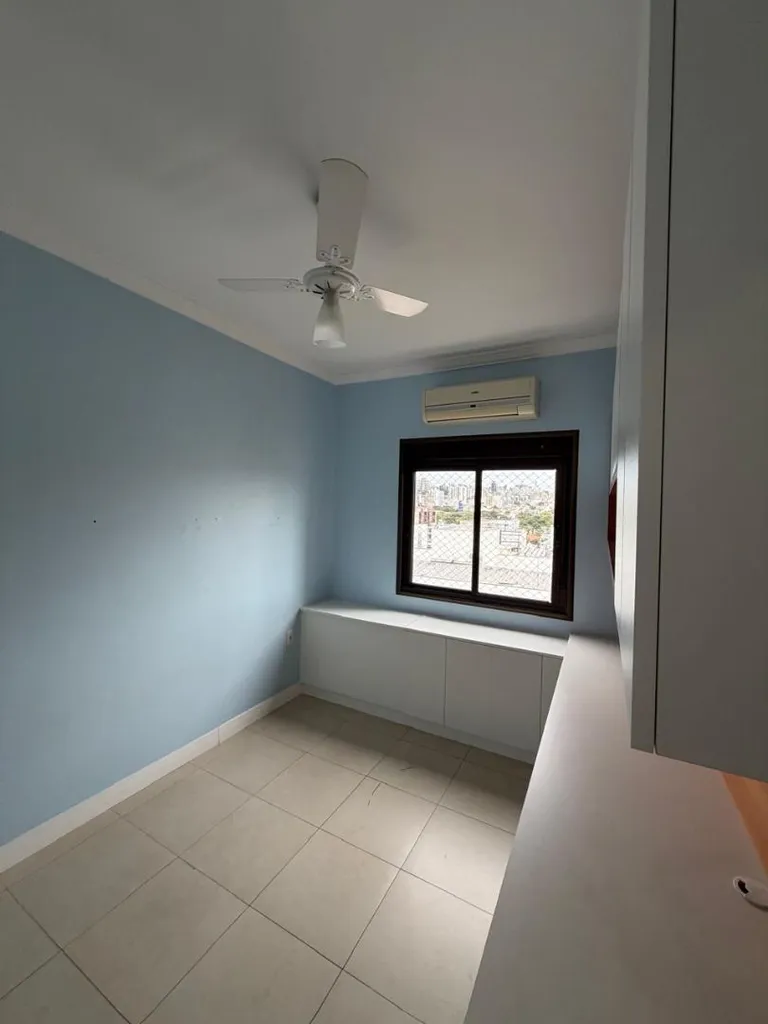 Apartamento para venda no bairro Santana em Porto Alegre