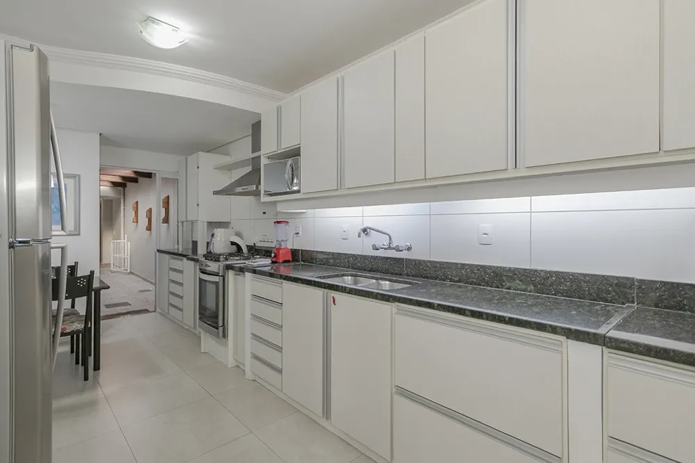 Casa para venda no bairro Jardim Itu em Porto Alegre