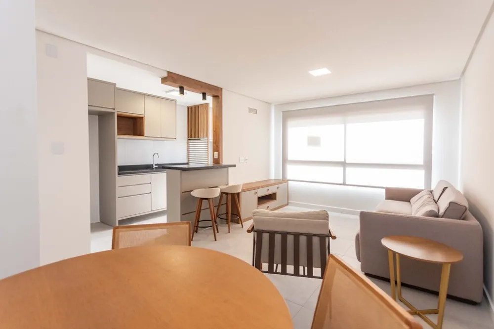 Apartamento para venda no bairro Vila Ipiranga em Porto Alegre