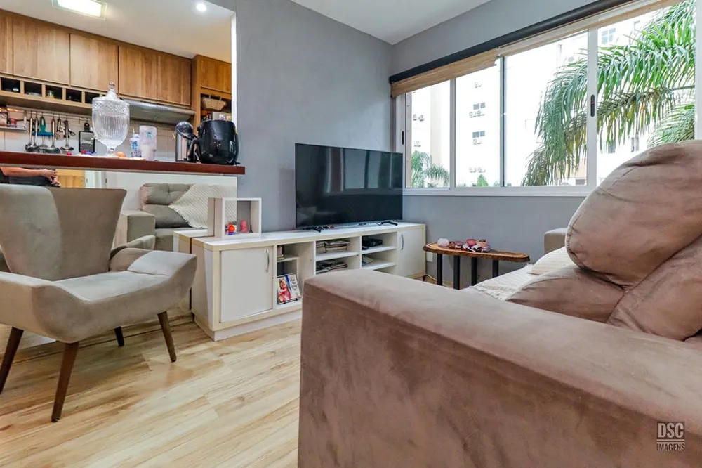 Apartamento para venda no bairro Vila Ipiranga em Porto Alegre