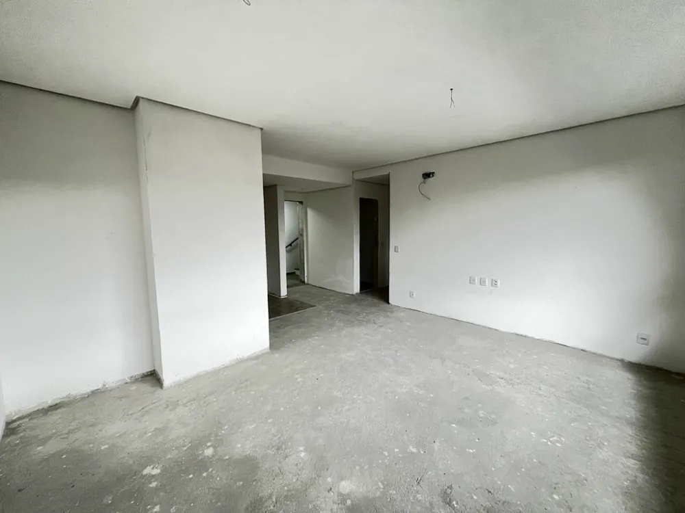 Apartamento para venda no bairro Três Figueiras em Porto Alegre