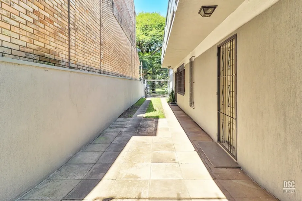 Casa para venda no bairro Vila Ipiranga em Porto Alegre