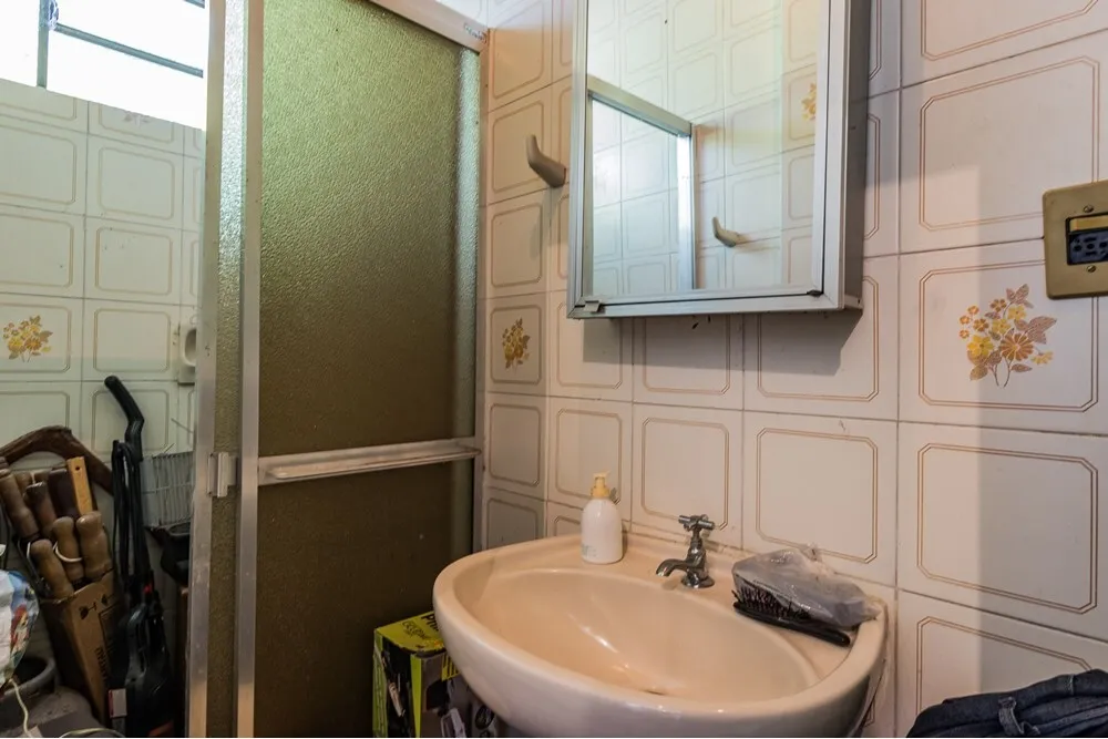 Casa para venda no bairro Partenon em Porto Alegre
