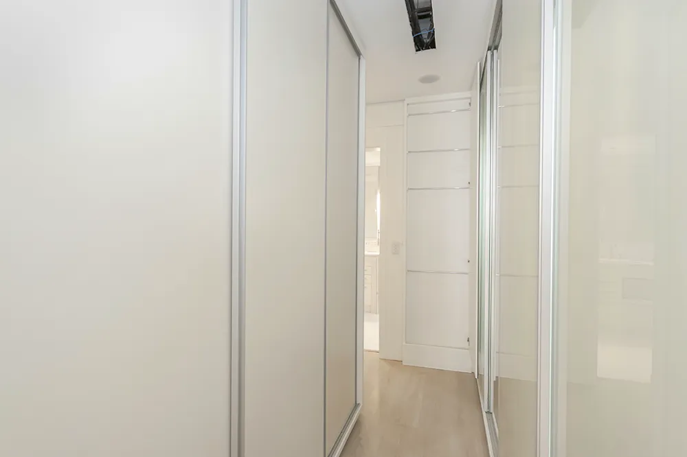 Triplex para venda no bairro Bela Vista em Porto Alegre
