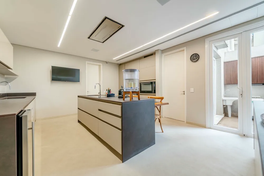 Apartamento para venda no bairro Três Figueiras em Porto Alegre