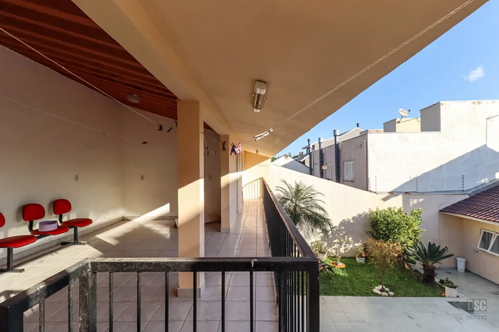 Casa para venda no bairro Jardim Itu em Porto Alegre