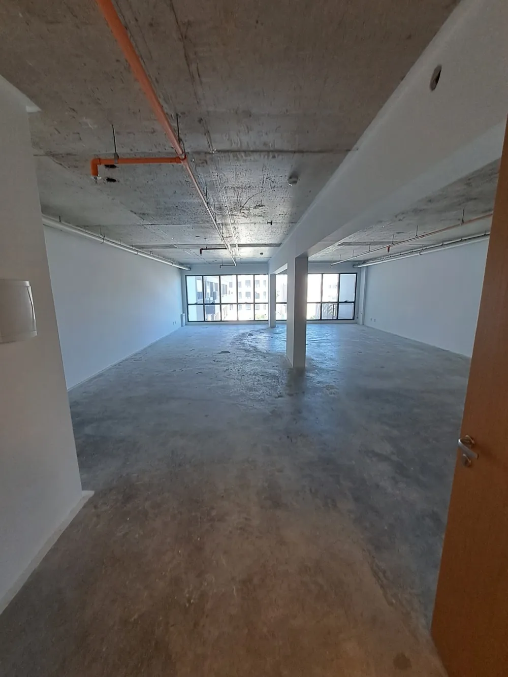 Sala para venda no bairro Cristo Redentor em Porto Alegre