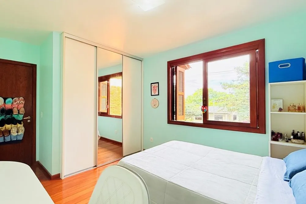 Casa para venda no bairro Teresópolis em Porto Alegre