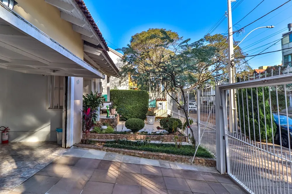 Casa para venda no bairro Jardim Itu em Porto Alegre