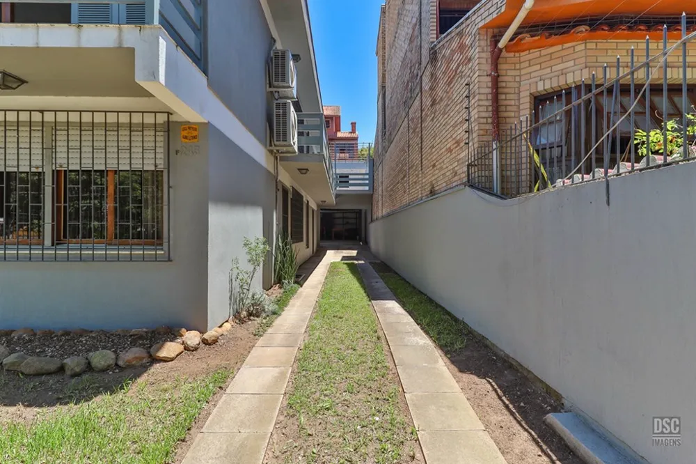Casa para venda no bairro Vila Ipiranga em Porto Alegre
