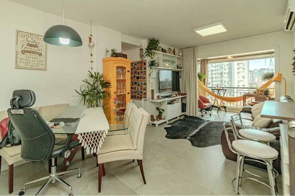 Apartamento para venda no bairro Passo da Areia em Porto Alegre