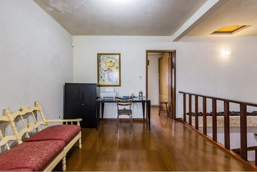 Casa para venda no bairro Vila Ipiranga em Porto Alegre