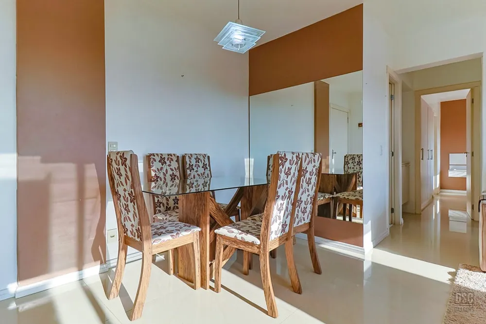 Apartamento para venda no bairro Vila Ipiranga em Porto Alegre