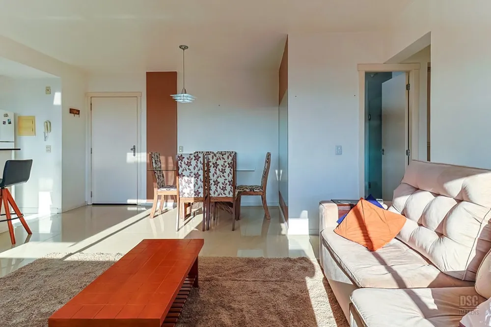 Apartamento para venda no bairro Vila Ipiranga em Porto Alegre