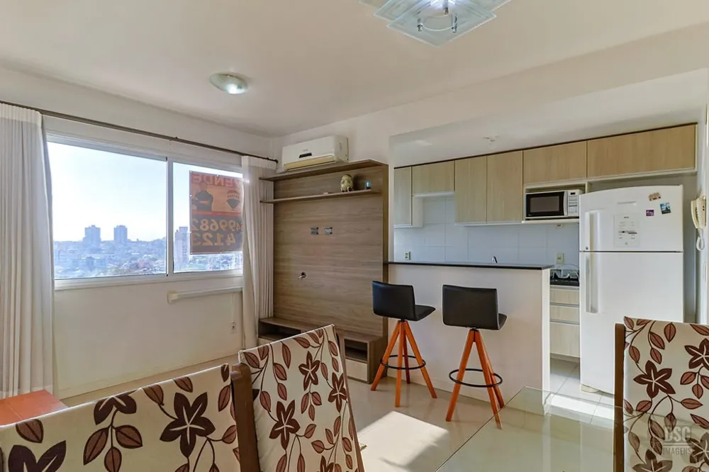 Apartamento para venda no bairro Vila Ipiranga em Porto Alegre