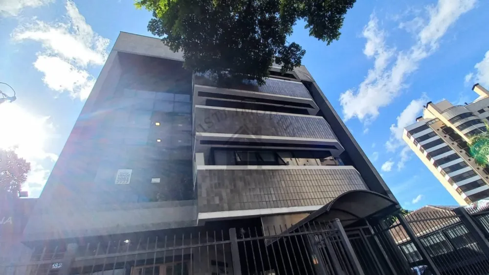 SALA COMERCIAL - BAIRRO NOBRE DE PORTO ALEGRE