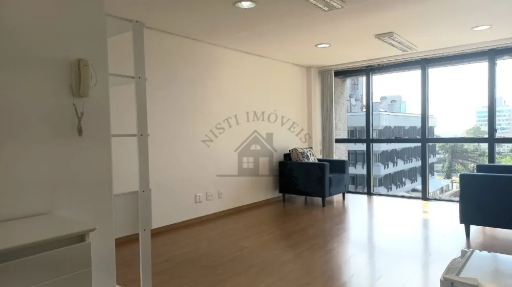 SALA COMERCIAL - BAIRRO NOBRE DE PORTO ALEGRE