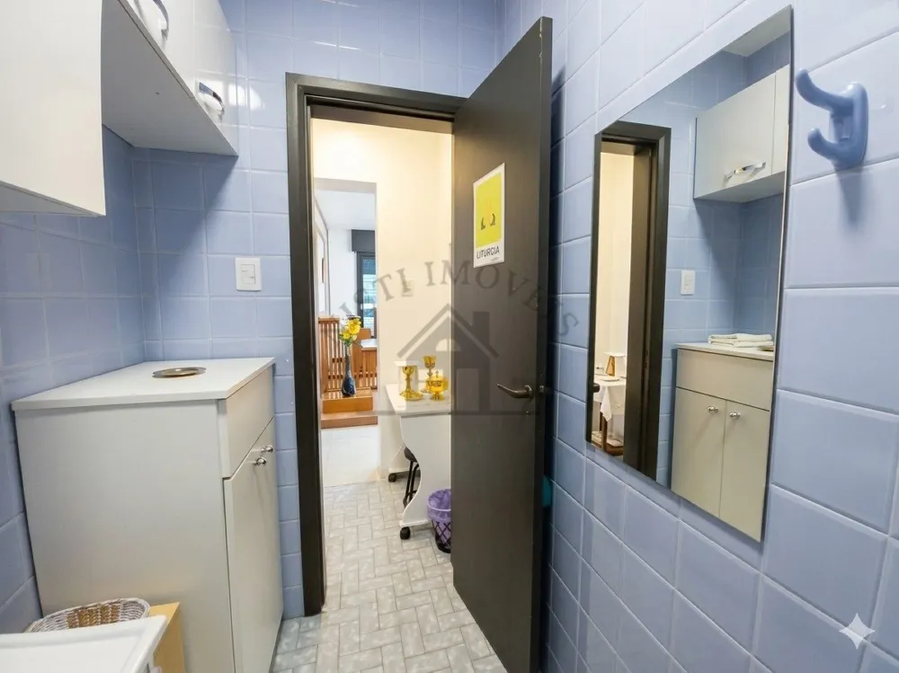 Casa 6 quartos para Venda no bairro Jardim São Pedro em Porto Alegre