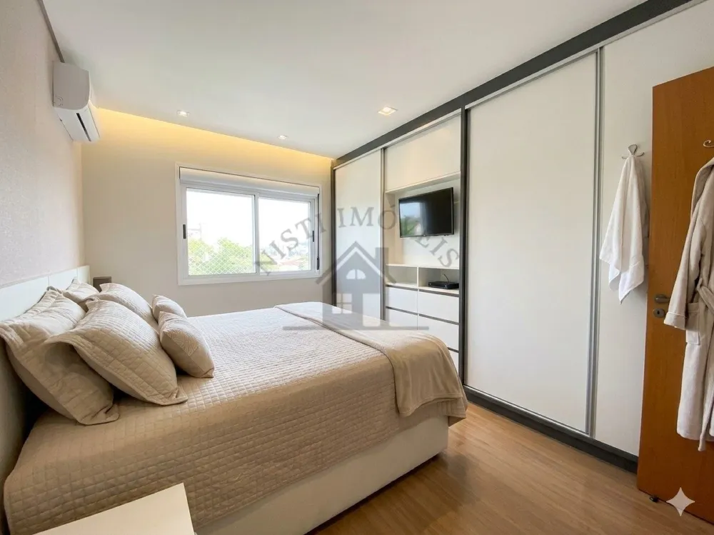 Casa 4 quartos para Venda no bairro Jardim Itu em Porto Alegre