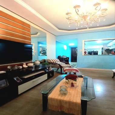 APARTAMENTO 3 DORMITÓRIOS COM GARAGEM COBERTA!