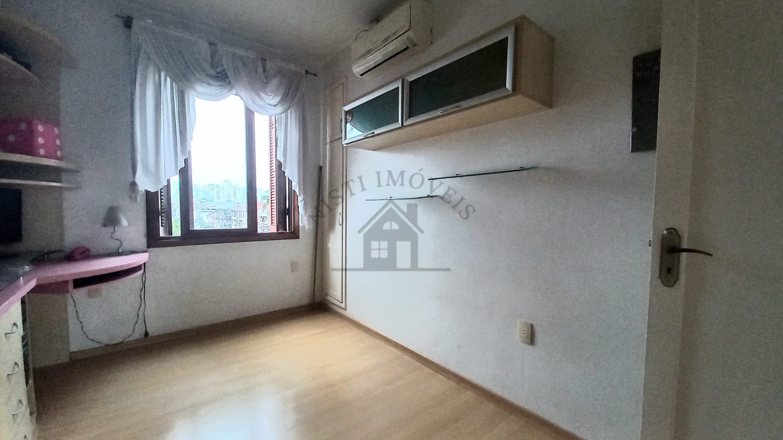 Apartamento 2 quartos para Venda no bairro São Geraldo em Porto Alegre