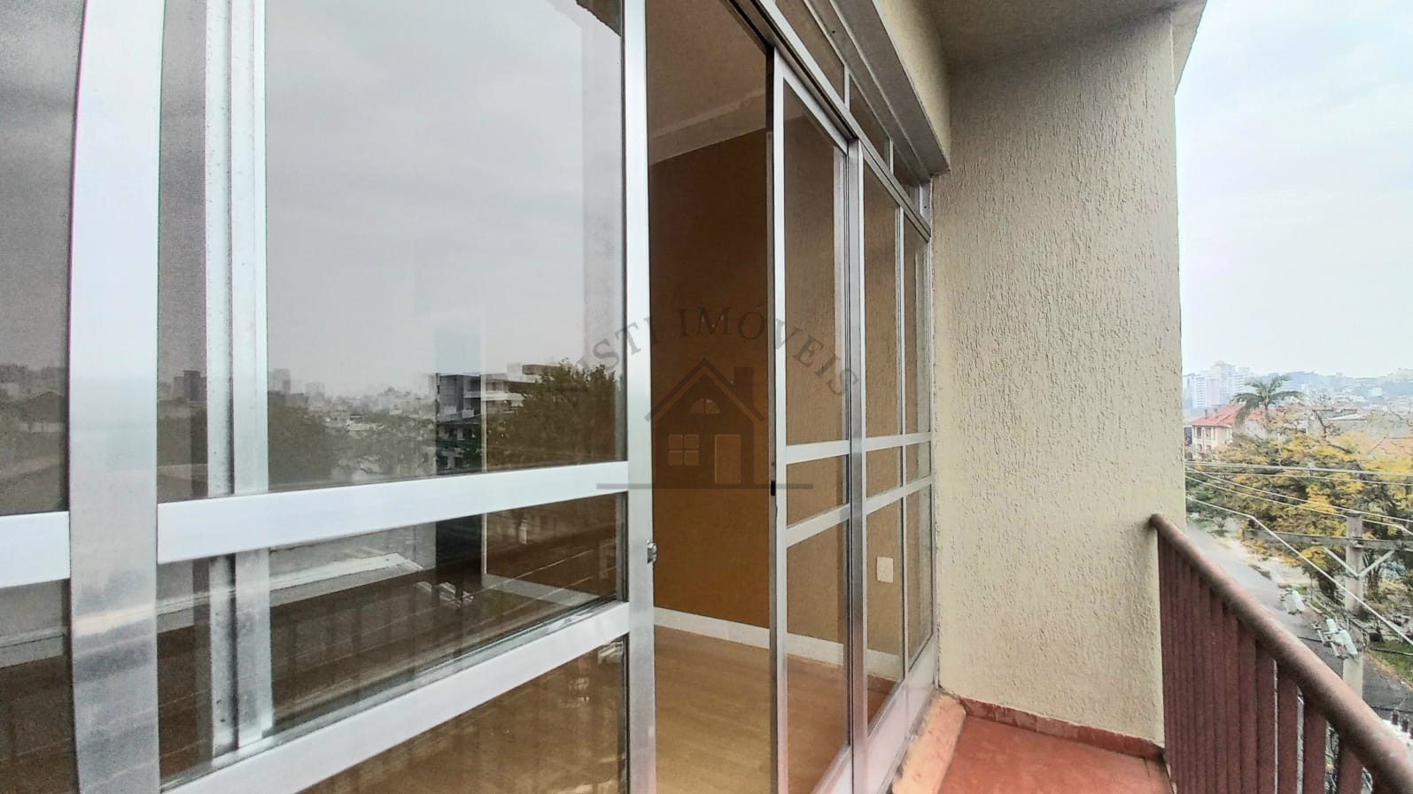 Apartamento 2 quartos para Venda no bairro São Geraldo em Porto Alegre