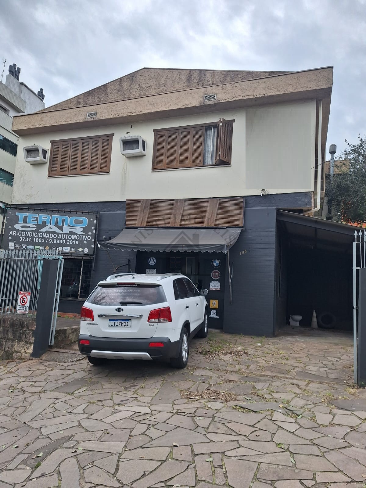 Casa 4 quartos para Venda no bairro Cristo Redentor em Porto Alegre