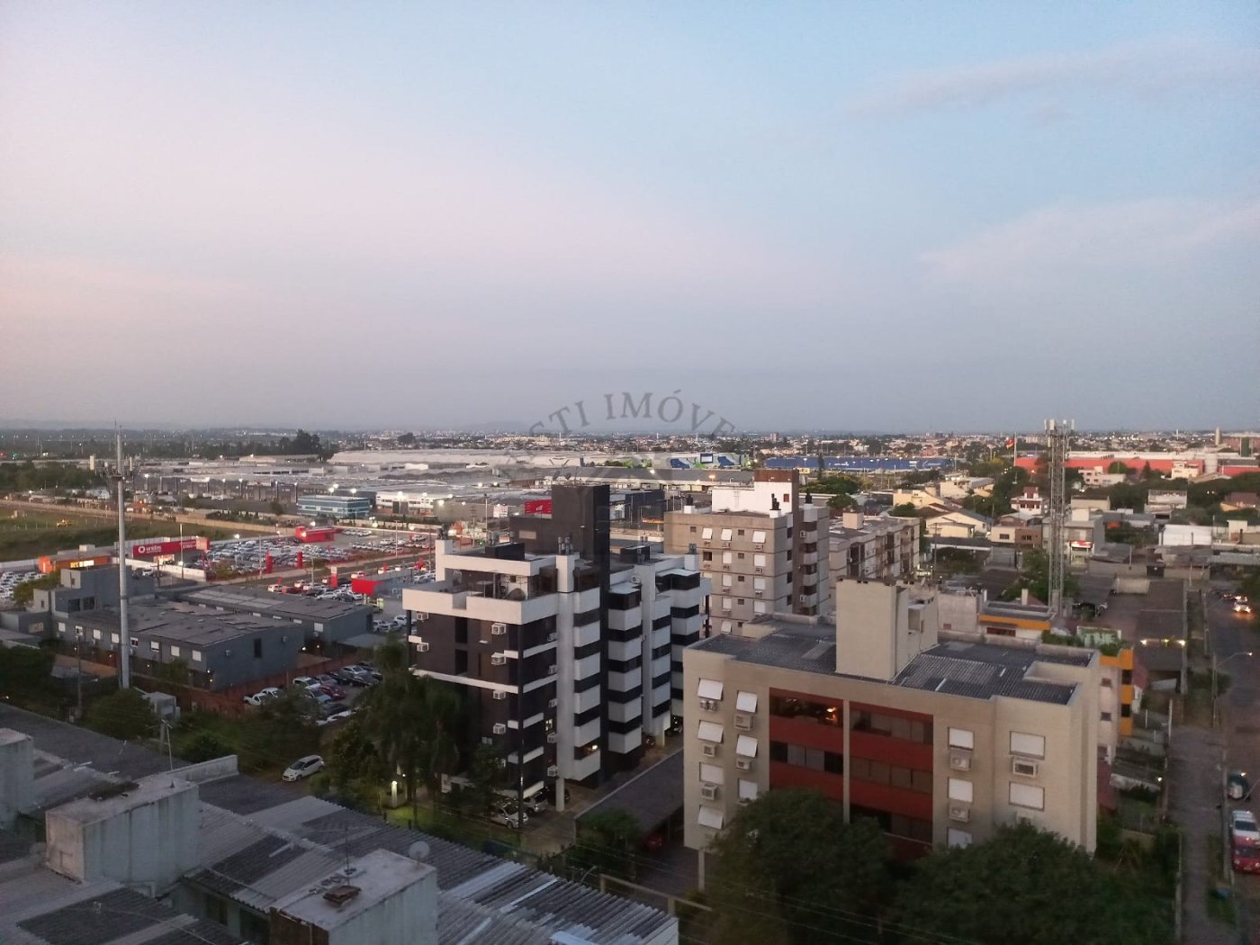 Apartamento 3 quartos para Venda no bairro Jardim Lindóia em Porto Alegre