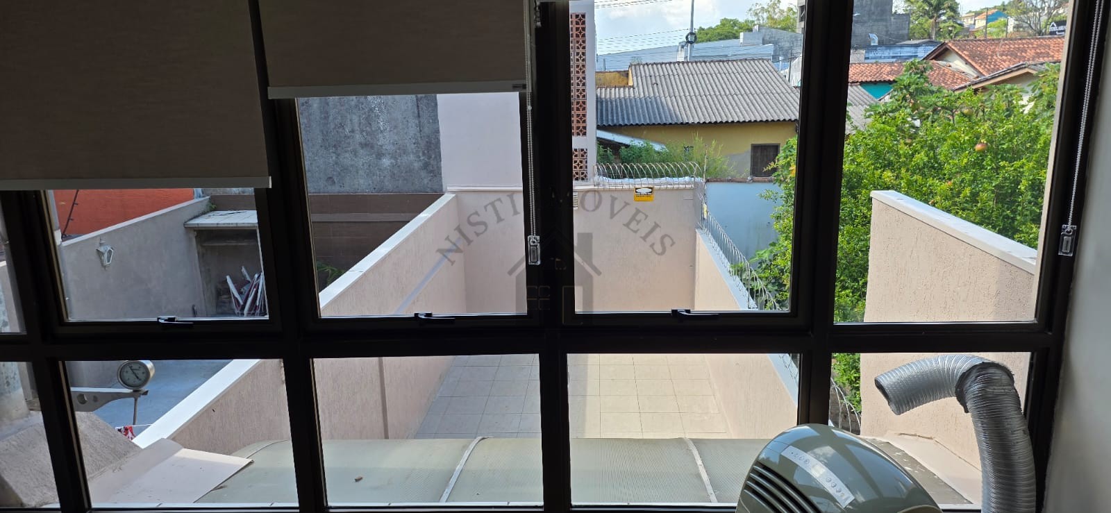 Casa 3 quartos para Venda no bairro JARDIM SABARÁ em Porto Alegre