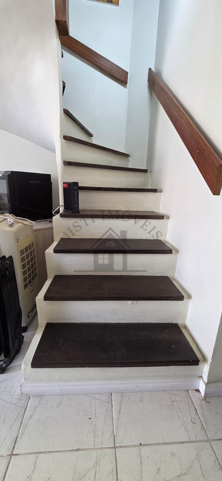 Casa 3 quartos para Venda no bairro JARDIM SABARÁ em Porto Alegre