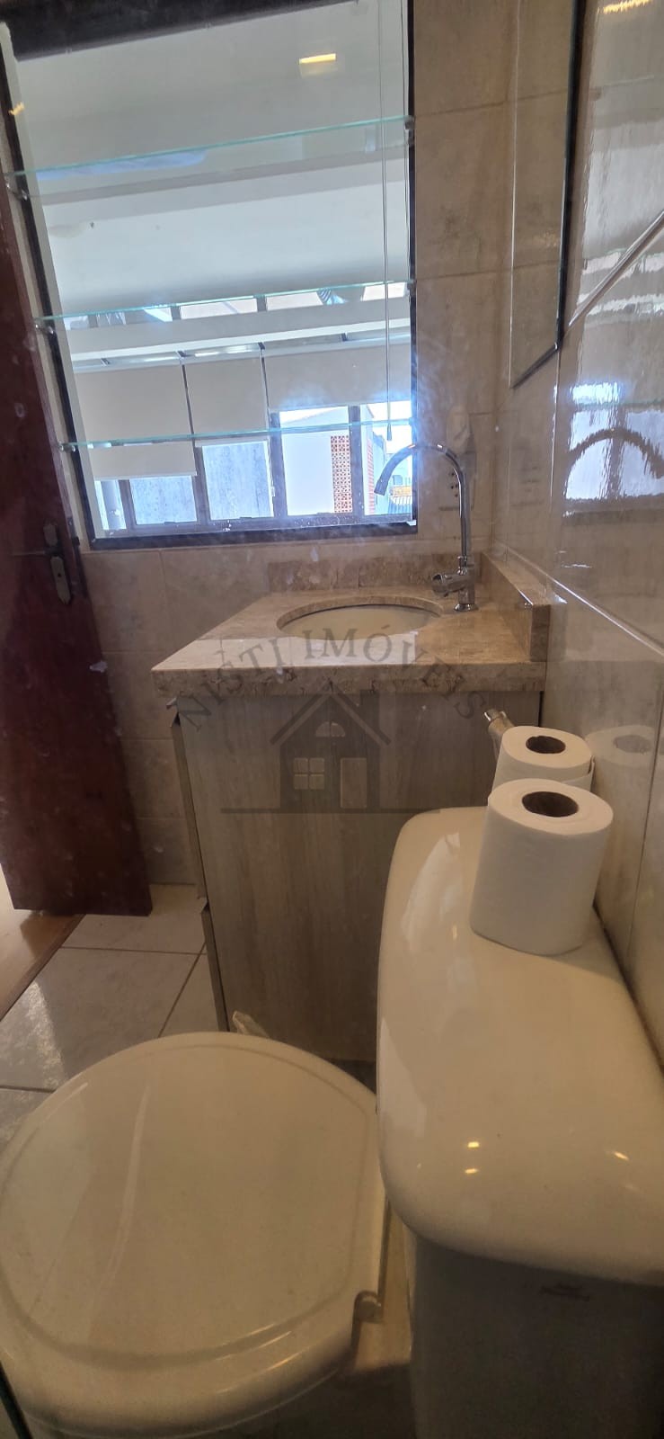 Casa 3 quartos para Venda no bairro JARDIM SABARÁ em Porto Alegre