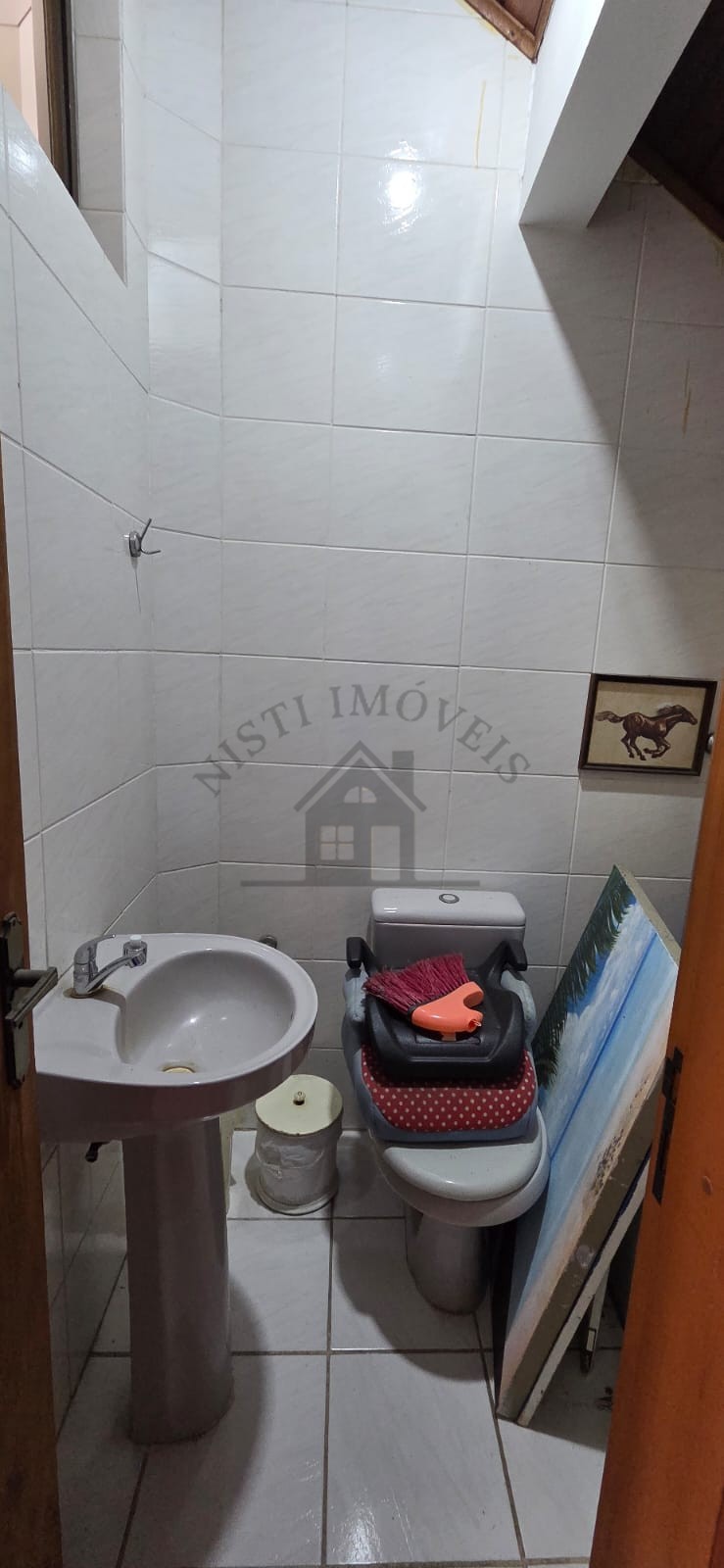 Casa 3 quartos para Venda no bairro JARDIM SABARÁ em Porto Alegre