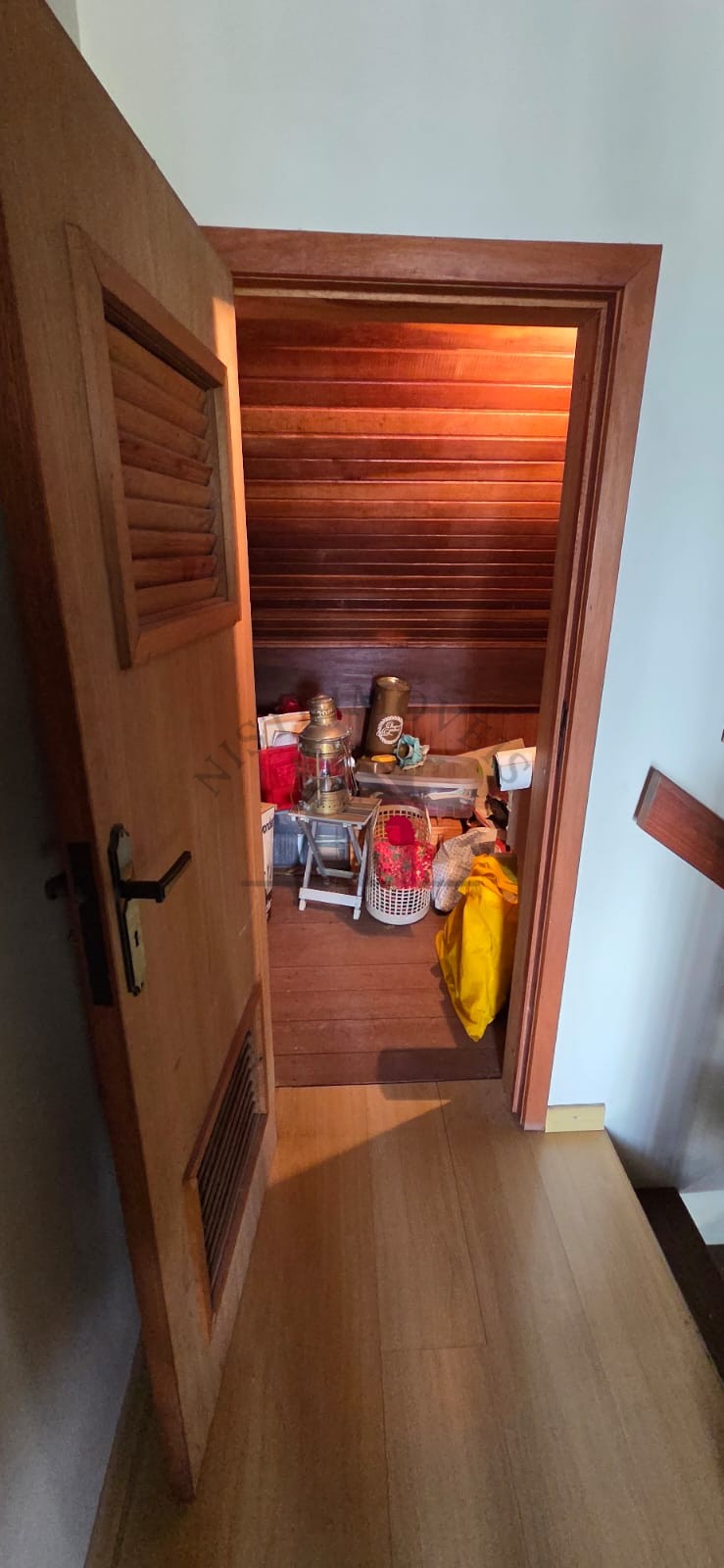 Casa 3 quartos para Venda no bairro JARDIM SABARÁ em Porto Alegre