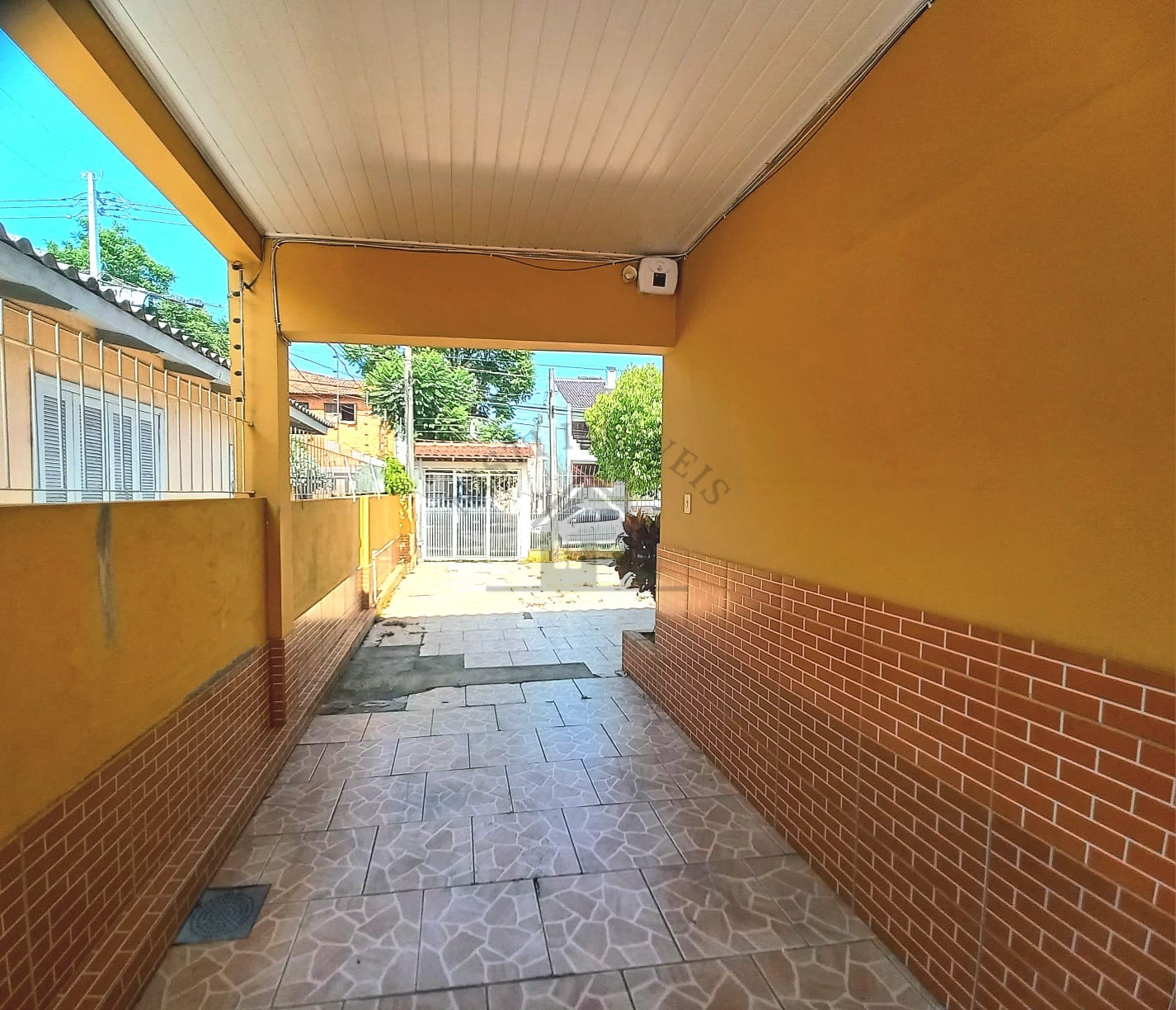 Casa 4 quartos para Venda no bairro Vila São José em Porto Alegre
