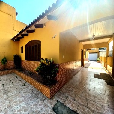 Casa 4 quartos para Venda no bairro Vila São José em Porto Alegre