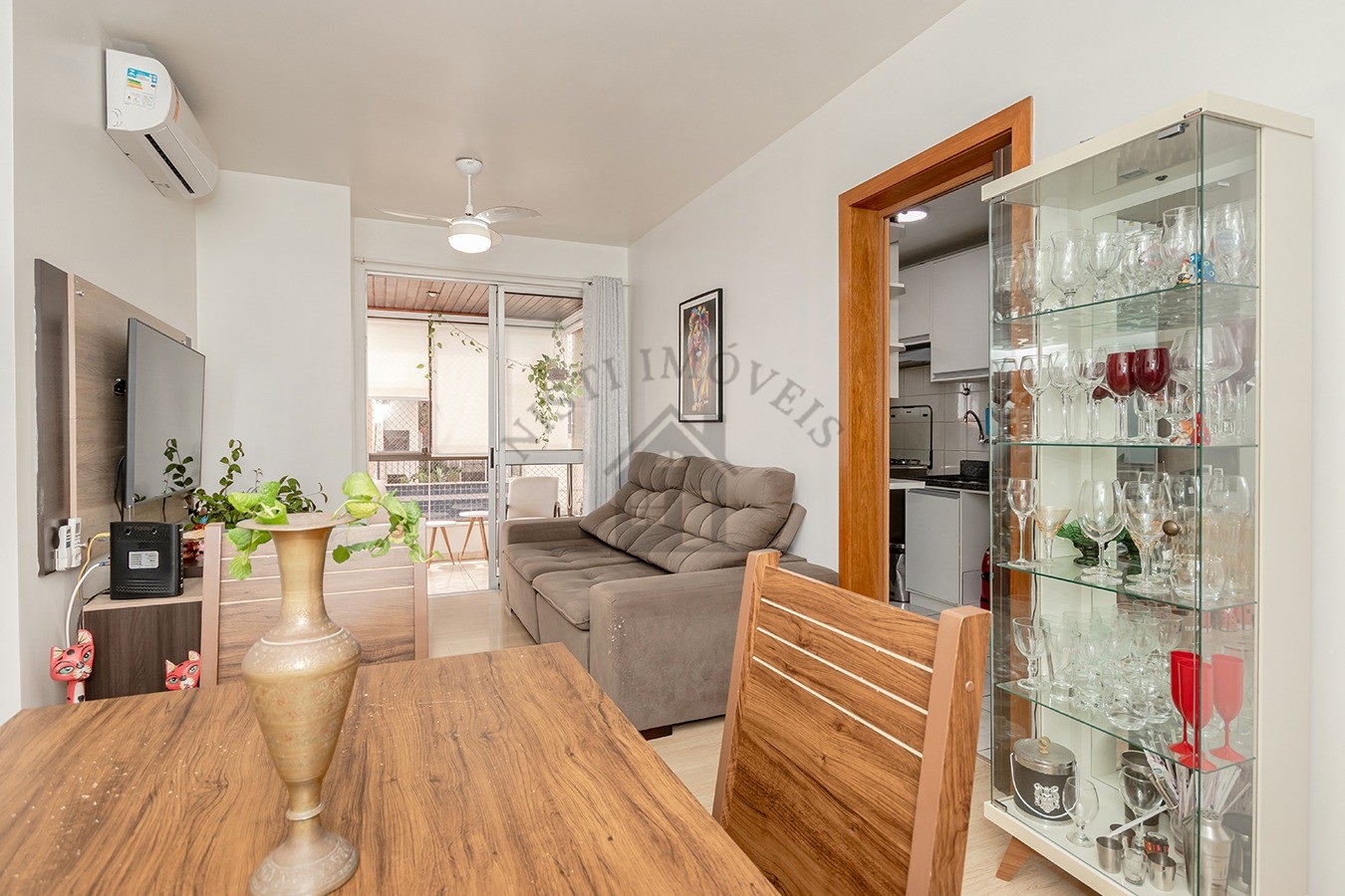 Apartamento 3 quartos para Venda no bairro Partenon em Porto Alegre