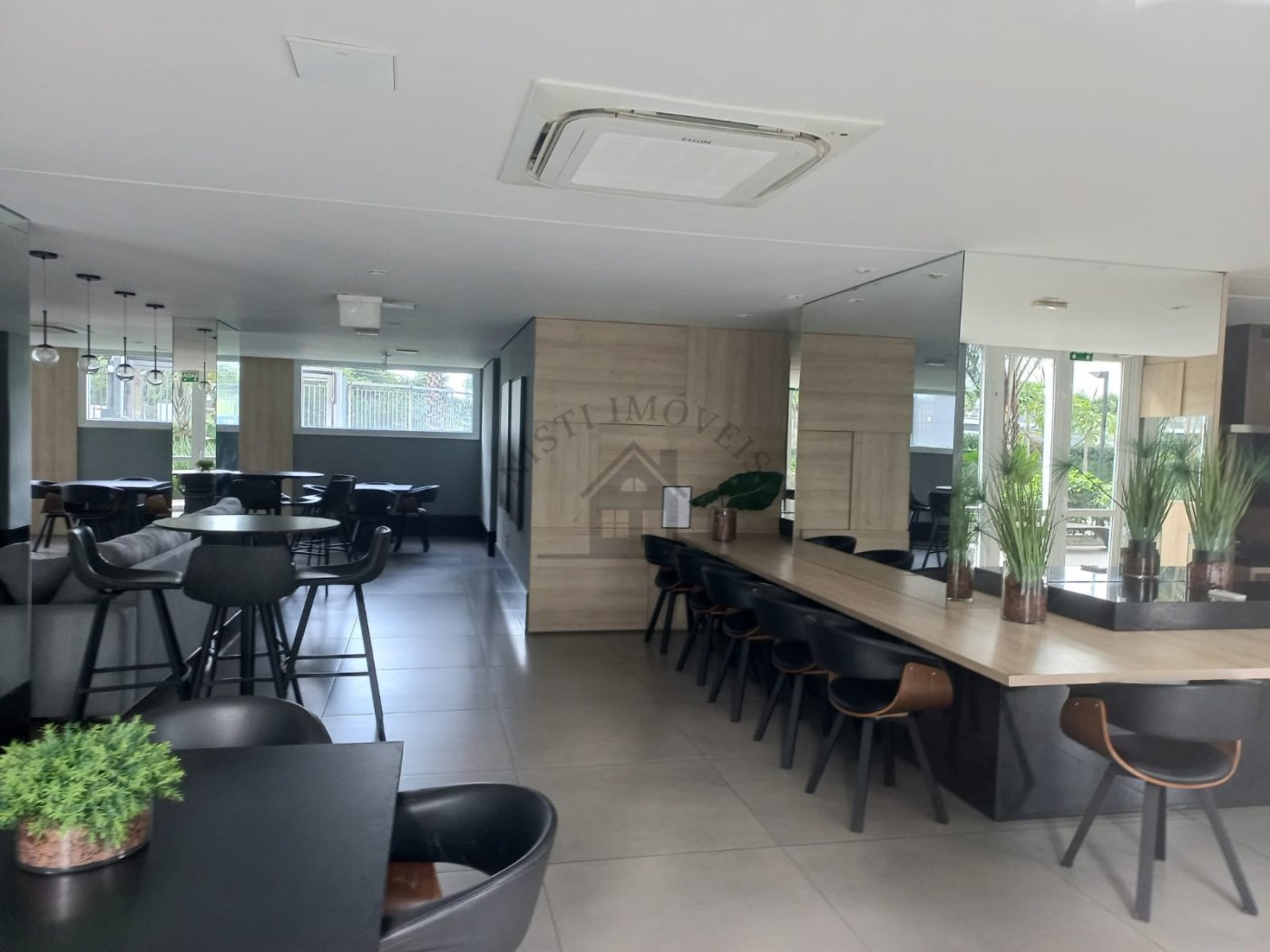Apartamento 3 quartos para Venda no bairro Jardim Lindóia em Porto Alegre