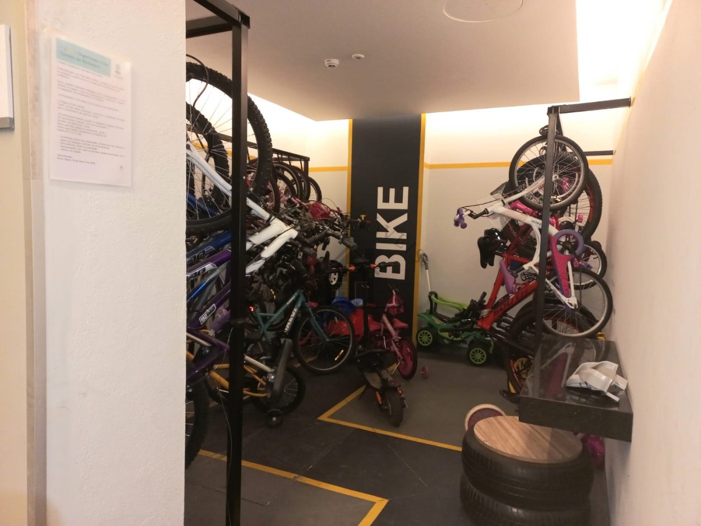 Apartamento 3 quartos para Venda no bairro Jardim Lindóia em Porto Alegre