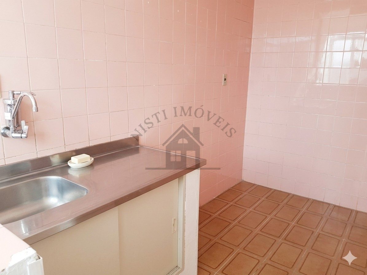 Apartamento 2 quartos para Venda no bairro Vila Ipiranga em Porto Alegre