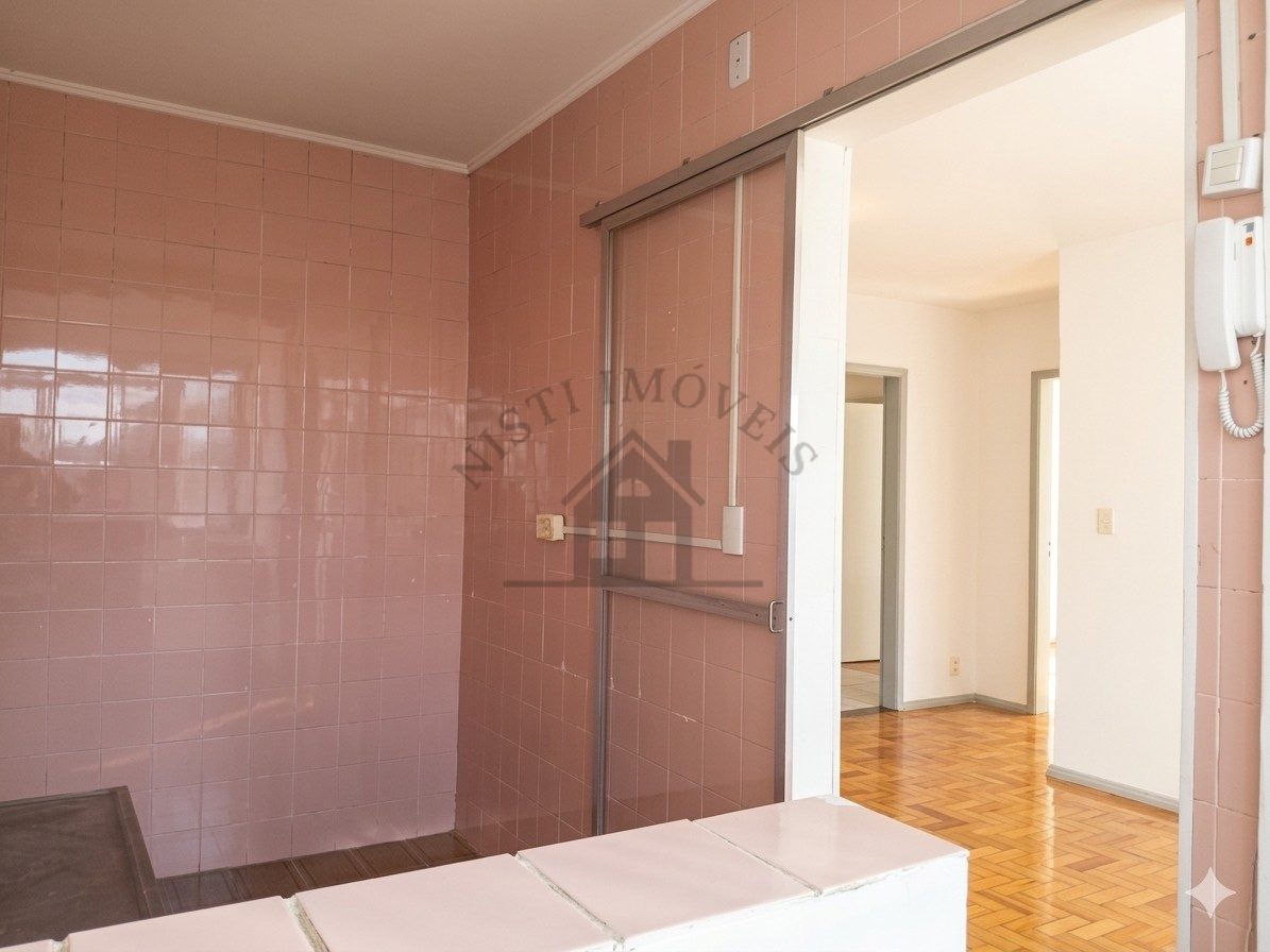 Apartamento 2 quartos para Venda no bairro Vila Ipiranga em Porto Alegre