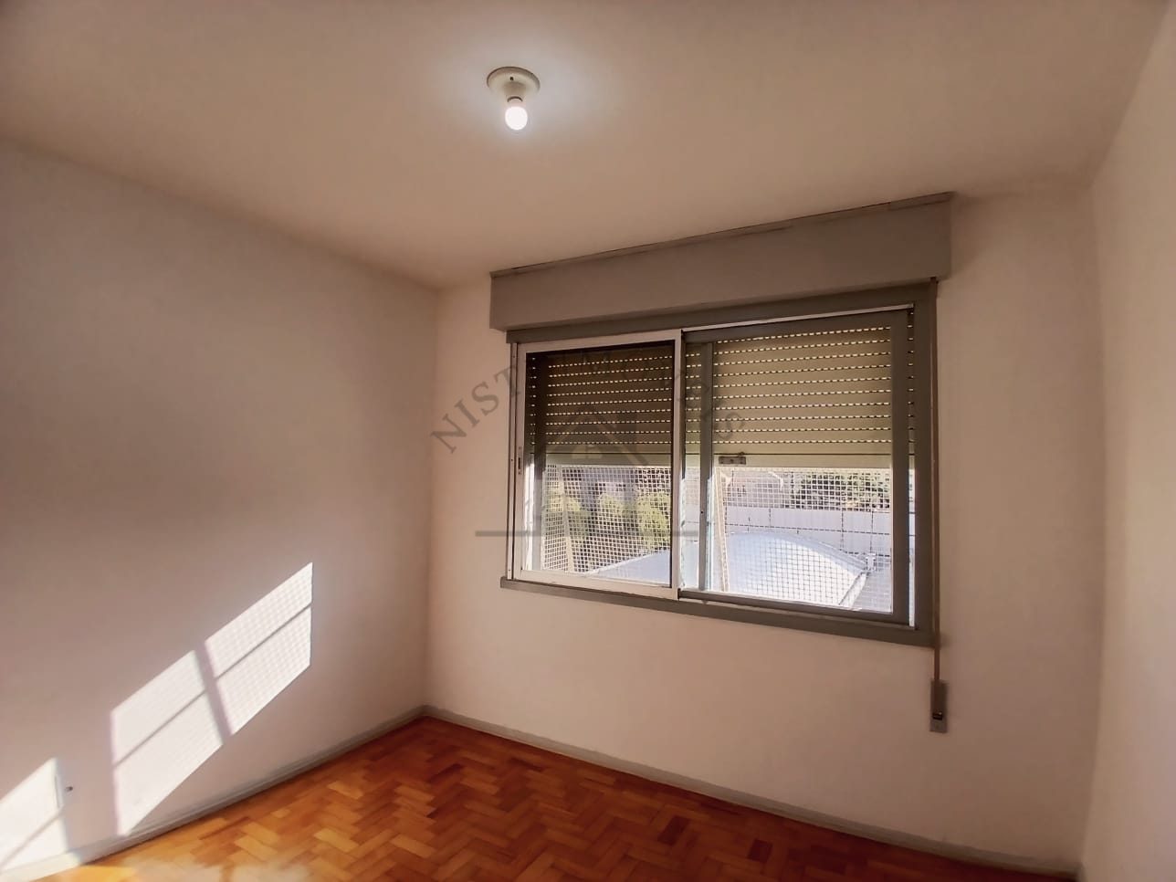 Apartamento 2 quartos para Venda no bairro Vila Ipiranga em Porto Alegre
